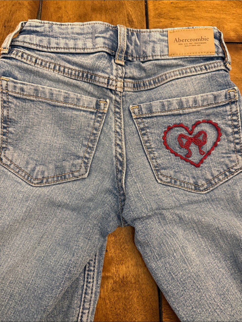 Abercrombie kids jeans - Picture 2 of 3
